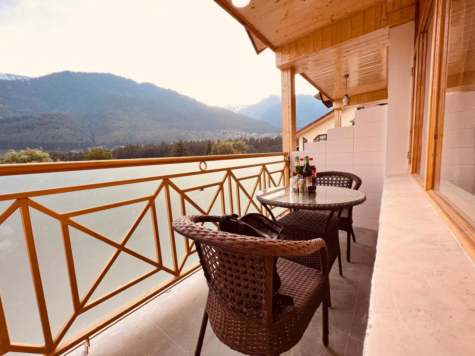 Hill River Resort By West Western Manāli Eksteriør billede