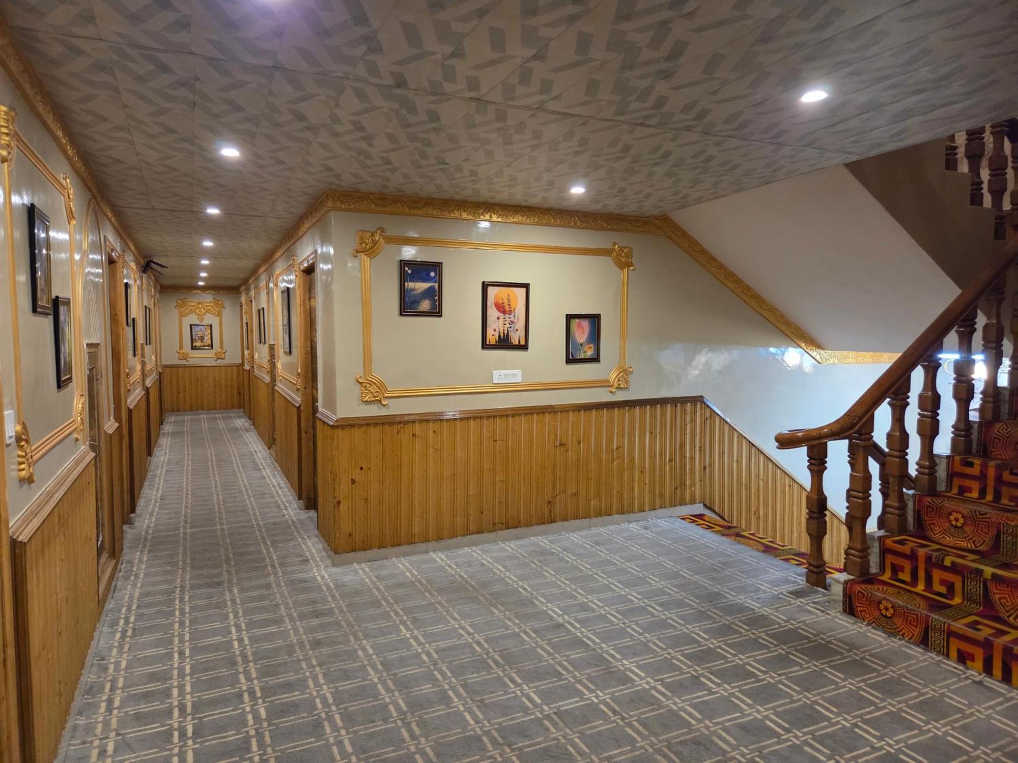 Hill River Resort By West Western Manāli Eksteriør billede